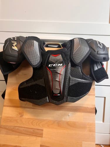 Senior Used Small CCM JetSpeed FT1 Shoulder Pads
