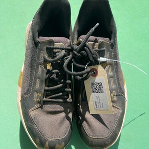 Used Men's 7.0 (W 8.0) Under Armour Footwear