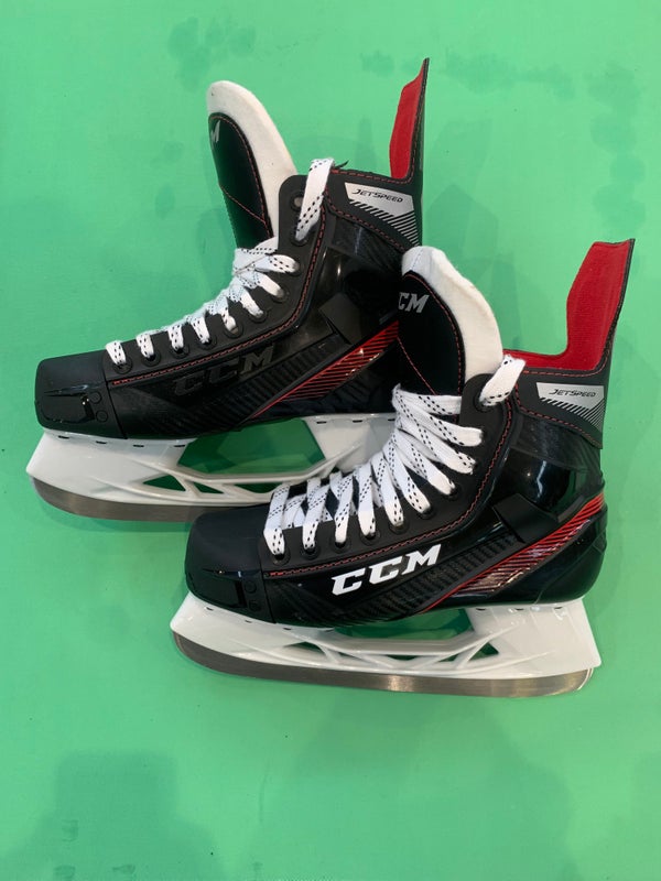 Used Senior CCM JetSpeed FT455 Hockey Skates (Regular) - Size: 6.0
