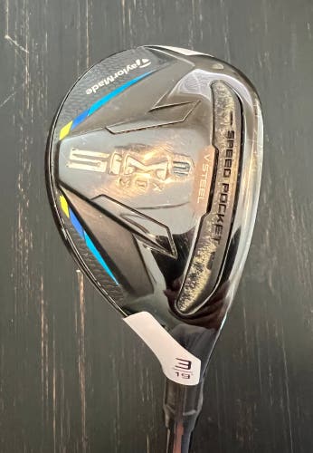 Men's RH Taylormade Sim 2 Max 3 Hybrid