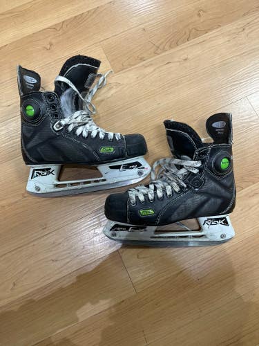 Senior Used Reebok 9K Pump Hockey Skates D&R (Regular) Pro Stock 7.0