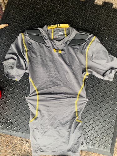 Gray Used Men's Under Armour Shirt