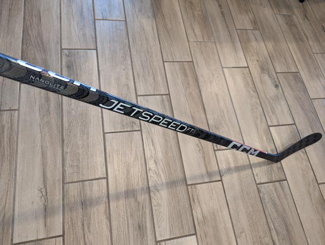 CCM Jetspeed FT5 Pro Junior Hockey Stick - P28 - Left - 50 Flex