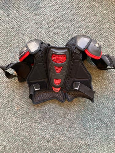 Used Junior Medium CCM U+ CL Shoulder Pads