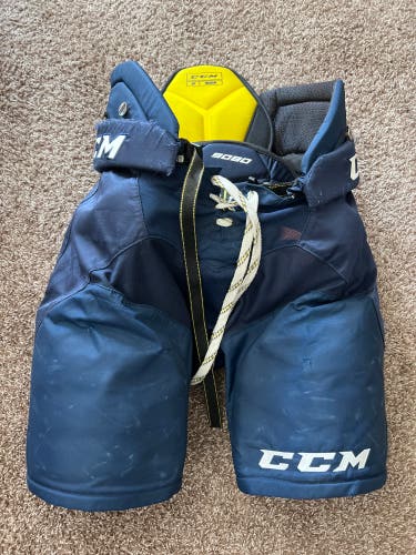Senior Medium CCM  Tacks 9080 Hockey Pants