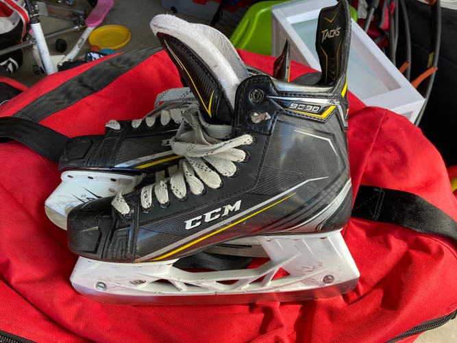 Ccm 9080 hockey skates