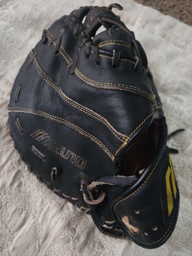 Mizuno Right Hand Throw youth First Base Max Flex Baseball Glove 11"
