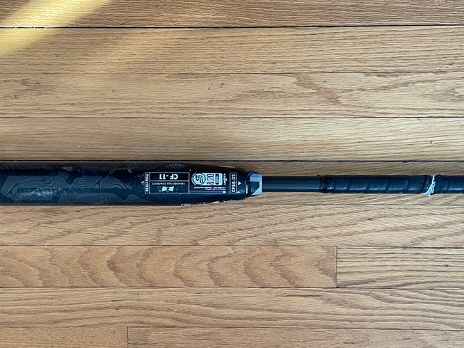 2022 Composite (-11) 20 oz 31" CF Bat