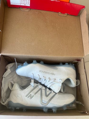 New Balance Freeze LX V4 Cleats 6.5M/8W