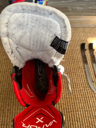 Inter. Used Bauer Vapor 3X Pro Skates Reg Width Size 6.5 + extra pair of LSPulse TI blades