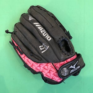 Used Mizuno Finch Right-Hand Throw Pitcher Softball Glove (11")