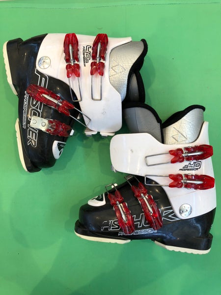 Used Fischer Jr. Progressor (270-279mm) Ski Boots - Size: Mondo 23/23.5