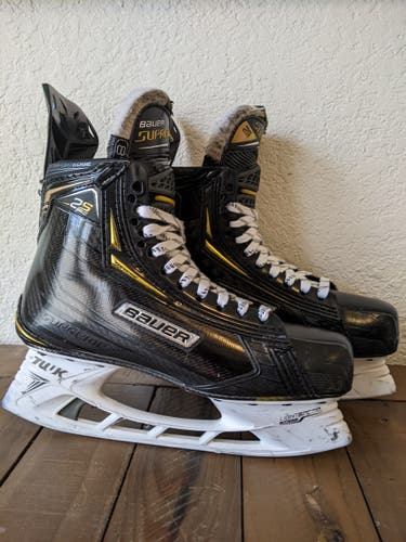 Senior Used Bauer Supreme 2S Pro Hockey Skates Regular Width Size 8