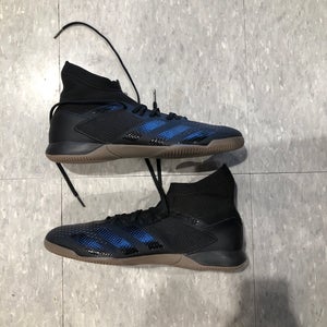 Used Men's 10.0 Indoor Adidas Cleats