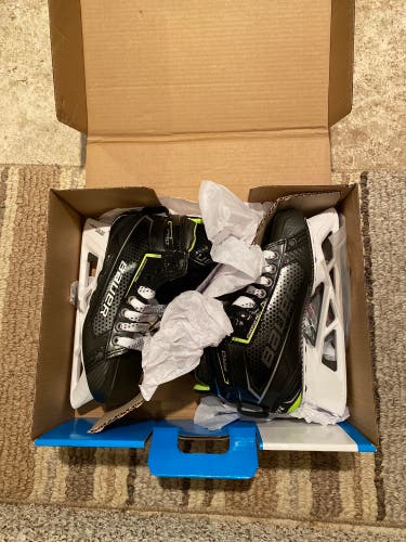 NWT Bauer Pro Size 5 Fit 2 Hockey Goalie Skates