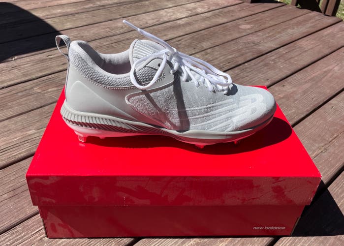 Brand New - New Balance 4040 Metal Cleats Size 11