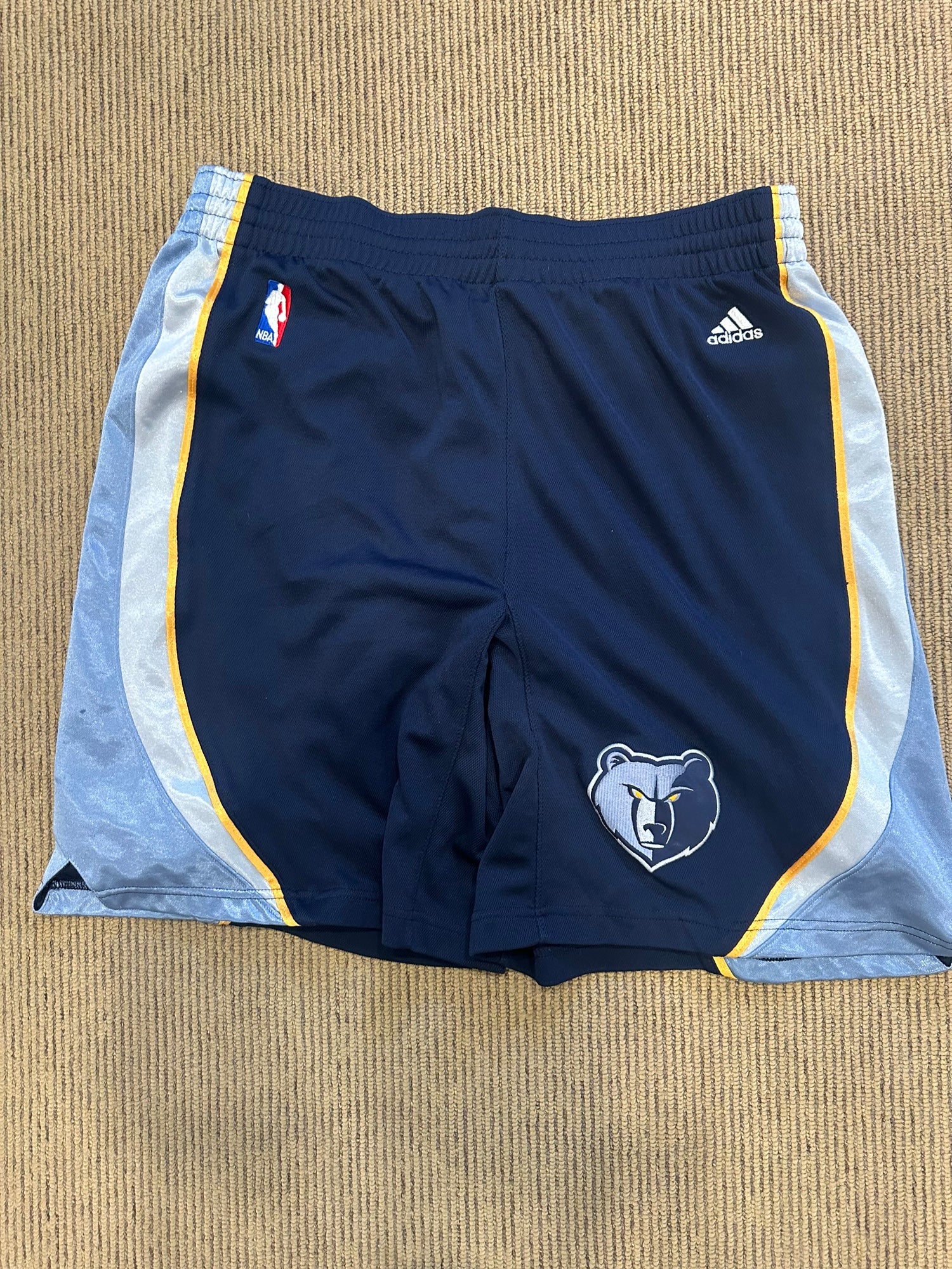 Grizzlies Retro NBA shorts (rare)