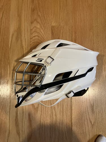 New Player's Youth Cascade S Helmet