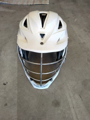 Used Player's Cascade R Helmet