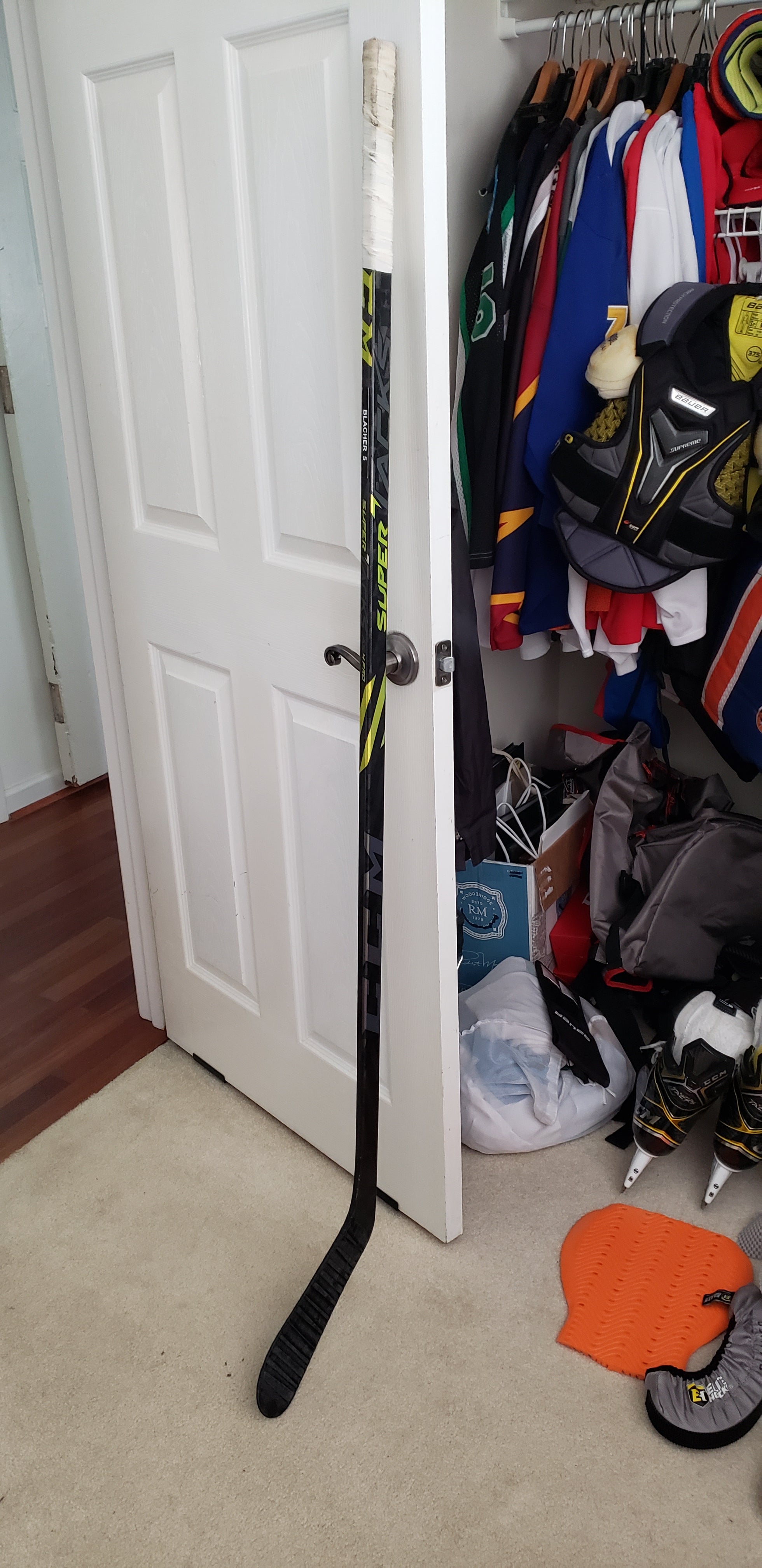 Hockey Sticks - R&M Hockey Supply