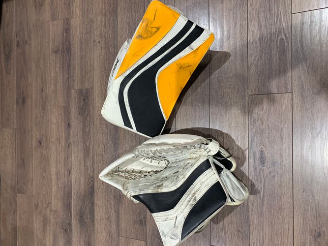 Reebok 24X SR Catcher & Blocker