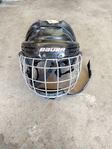 Used XS Bauer Bhh2100jr Helmet