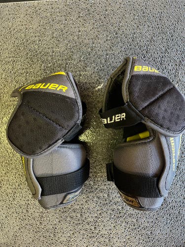 Used Large Bauer  Supreme 150 Elbow Pads