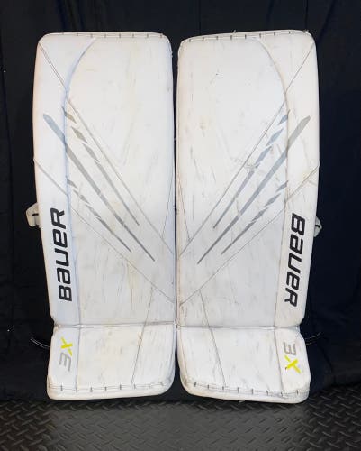 Medium Bauer Vapor 3X Goalie Leg Pads