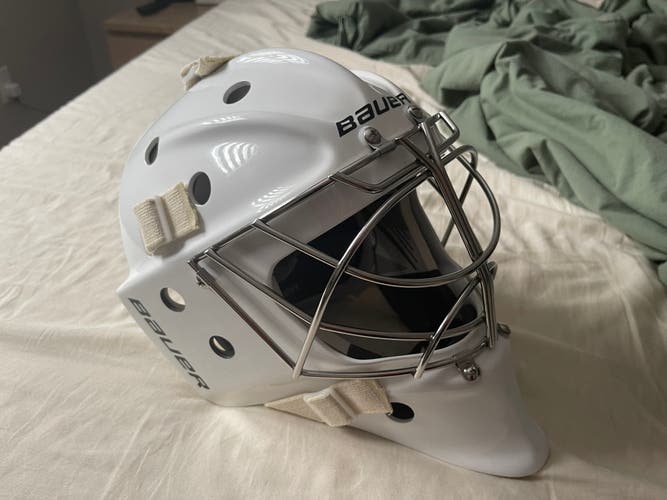 New Bauer 960 Goalie Mask