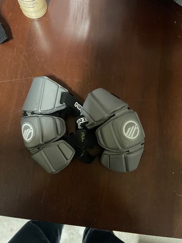 Small Maverik MX Arm Pads