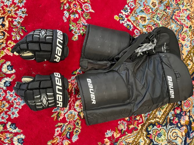 Junior XL Bauer Nexus 8000 Hockey Pants + free Bauer gloves