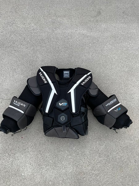 Vaughn v9 pro carbon large chest pad