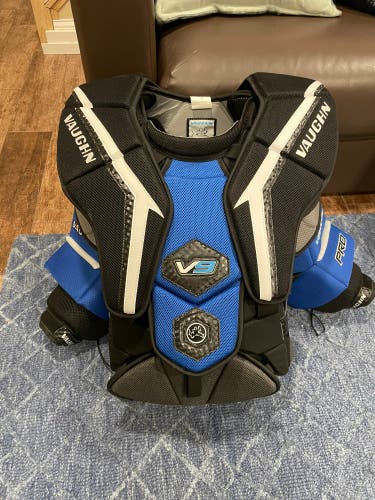 Used X-Small Vaughn Velocity V9 Goalie Chest Protector