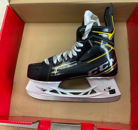 CCM Tacks 9370 Skate | 8D