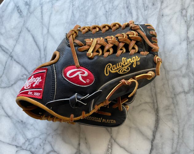 Barely Used Right Hand Throw Rawlings Infield Heart of the Hide Baseball Glove 11.5"