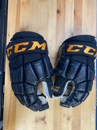Pro Stock USED CCM 14" HG40 KINGSTON FRONTENACS Gloves