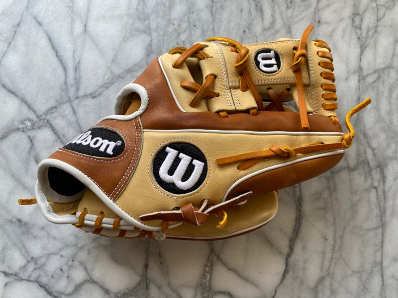 Never Used Right Hand Throw Wilson Infield A2000 Baseball Glove 11.5"