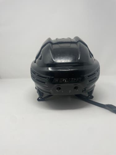 Used Medium Bauer Re-Akt 200 Helmet