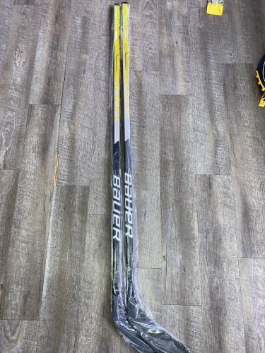Senior Left Hand P28 Custom Vapor Hyperlite Hockey Stick *2 Pack*