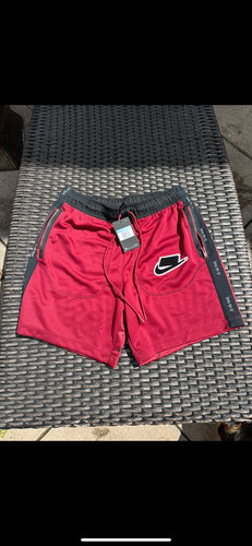 NIKE Sportswear NSW Shorts (sz Medium)
