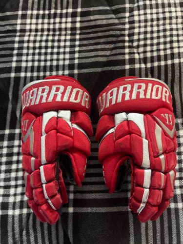 Warrior Macdaddy LE Hockey Gloves