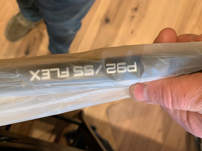 Intermediate New Right Handed Bauer Vapor Hyperlite Hockey Stick P92 55 flex