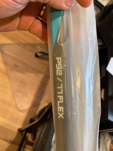 Senior New Right Handed Bauer Nexus Sync Hockey Stick P92 flex 77