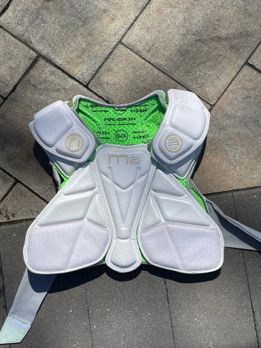 Maverick M3 shoulder pads