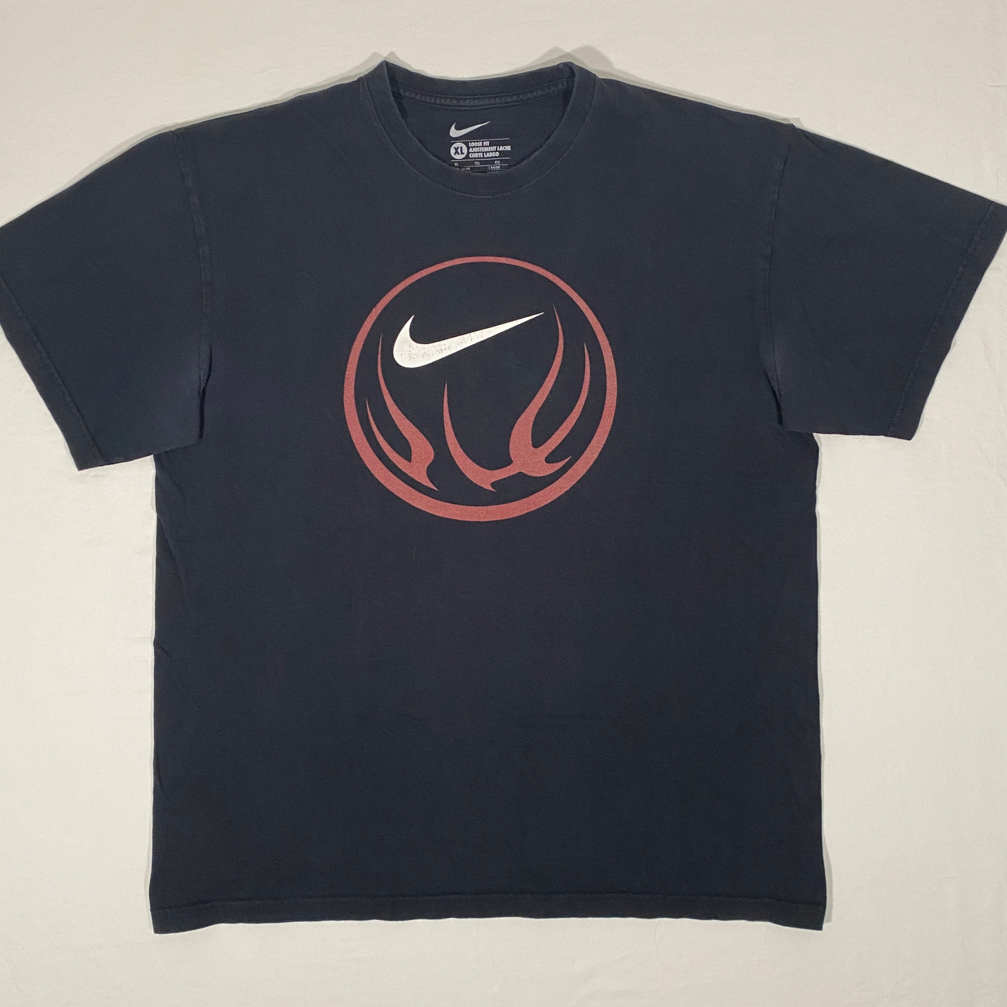 Vintage NIKE Basketball Men's Size XL Loose Black Graphic Short Sleeve T Shirt
