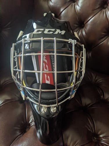 Senior New CCM Axis Goalie Mask Small