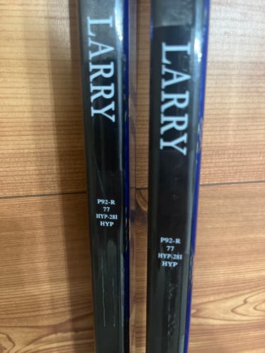 Senior Right Handed P92 Pro Stock Vapor Hyperlite Hockey Stick