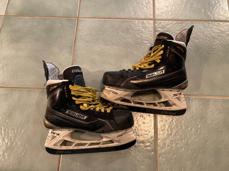 Used Bauer Regular Width Size 8.5 Supreme MX3 Hockey Skates