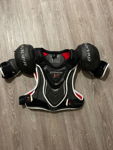 Senior Small Bauer Vapor 1X Shoulder Pads