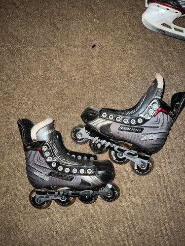 Bauer Regular Width Size 2.5 Xr2 Inline Skates